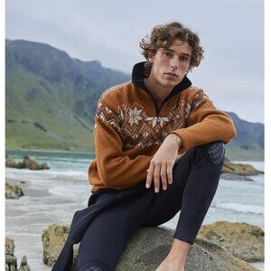 Dale of Norway - Fongen Men's Windstopper Sweater: Copper/Off-white. Size Medium